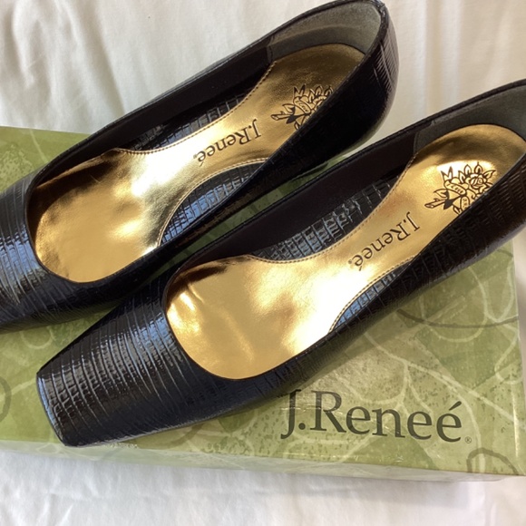 Shoes - Picture 2 of 3